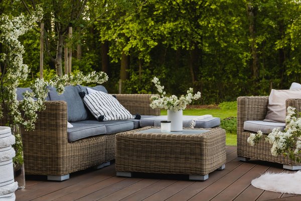 Révéler les tendances des salons de jardin pour l'année 2024